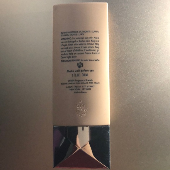 GIVENCHY TEINT COUTURE BOMB // NUDE BEIGE - Picture 2 of 2